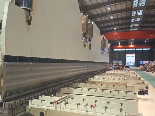 3-800/8000數(shù)控折彎?rùn)C(jī)